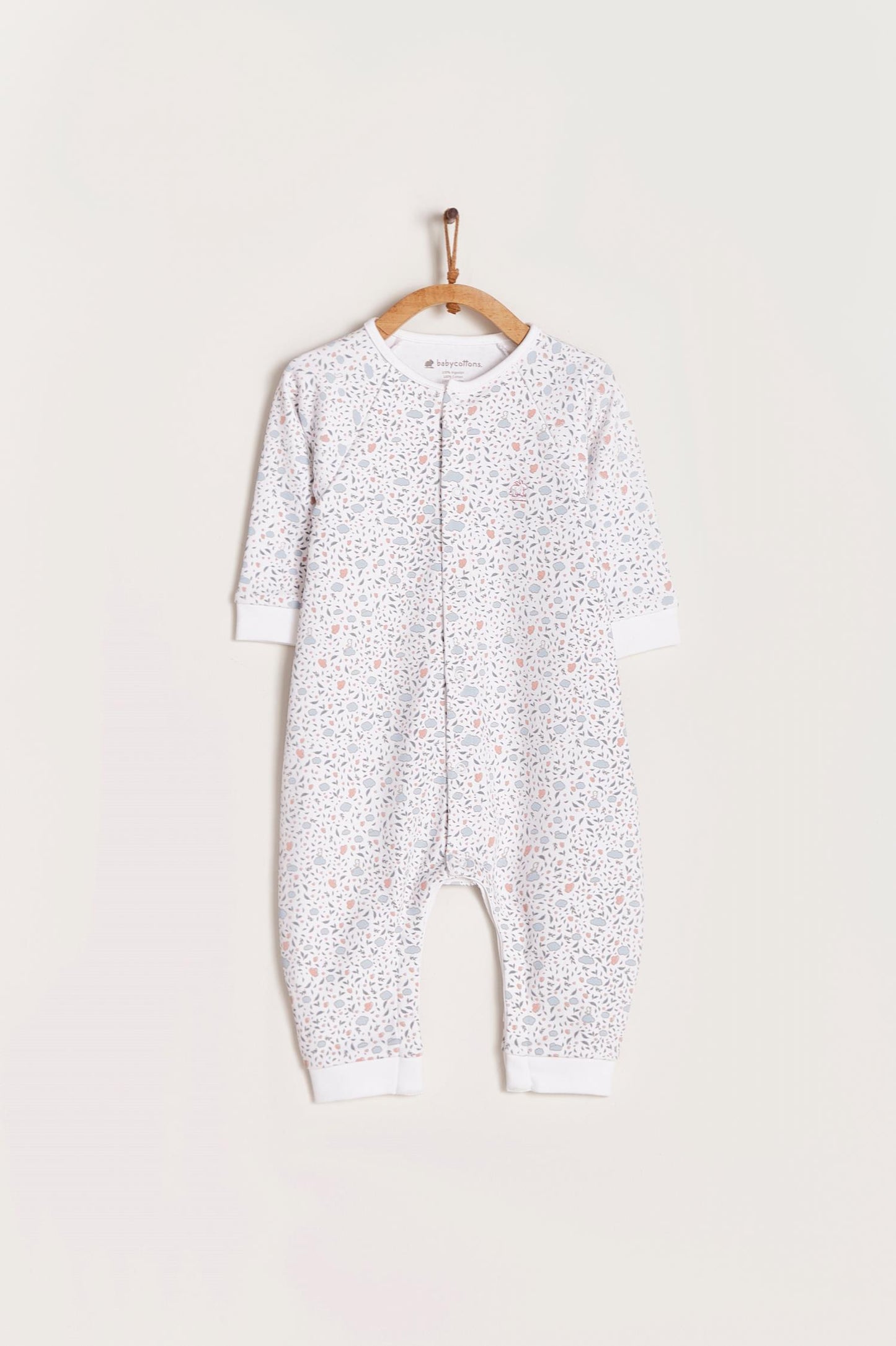 Our Fall in Love footless pyjama is just as comfy and practical as any other footie. Your little one can grow with it and wear it for a longest time. Soft, cute and delicate, it makes a perfect gift! Colour: White with coloured details. Composition: 100% Peruvian Pima Cotton. Made in Peru. Machine washable. Safety warning: Keep away from fire.