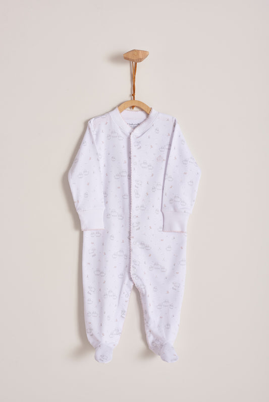 This super soft 100% Pima cotton, long-sleeve, footed pyjama with full snap closure is a maternity must-have! The pyjama has delicate picot edging and it features our lovely Fluffy Sheep print!  In size NB, the cuffs give the option of making them mittens for the baby's first days, and can then be folded again. Colour: White with pink. Composition: 100% Peruvian Pima Cotton.  Made in Peru. Machine washable. Safety warning: Keep away from fire.