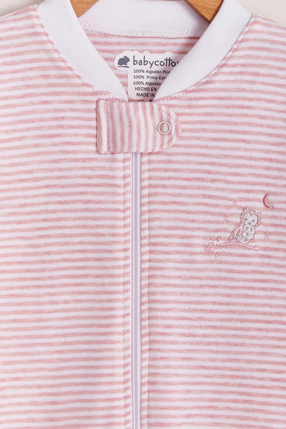 Good Night Owl long-sleeves stripped footie is what a maternity bag must-have! With zipper added for more comfort and practicality. In the larger sizes it has anti-slips on the feet so that babies do not slip when they start to take their first steps. Match it with our any of the accessories of the collection for a complete look! Colour: Pink and white. Composition: 100% Peruvian Pima Cotton.  Made in Peru.  Machine washable.   Safety warning: Keep away from fire.