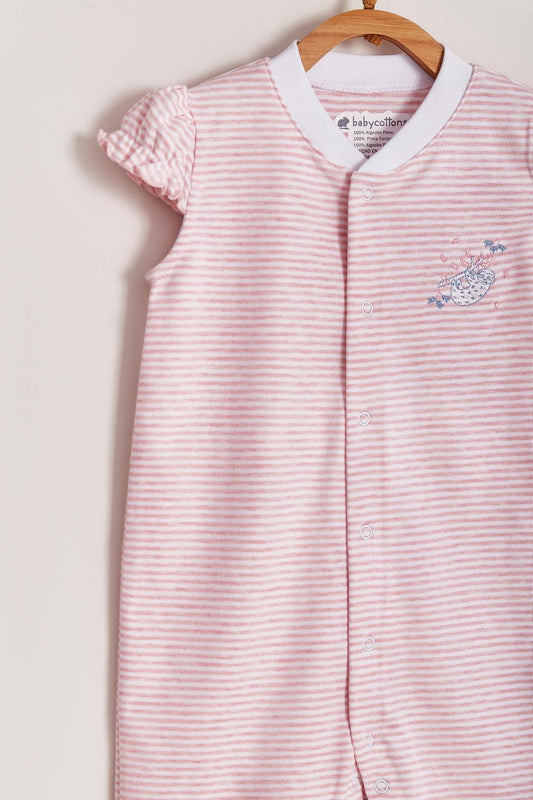 Our striped Naptime short playsuit with full snap closure make it super easy to slip on. Very cool and fresh! Ideal for your baby’s spring/summer wardrobe. Pair it with our Naptime bibs for the perfect look! Colour: White and pink. Composition: 100% Peruvian Pima Cotton.  Made in Peru. Machine washable. Safety warning: Keep away from fire.