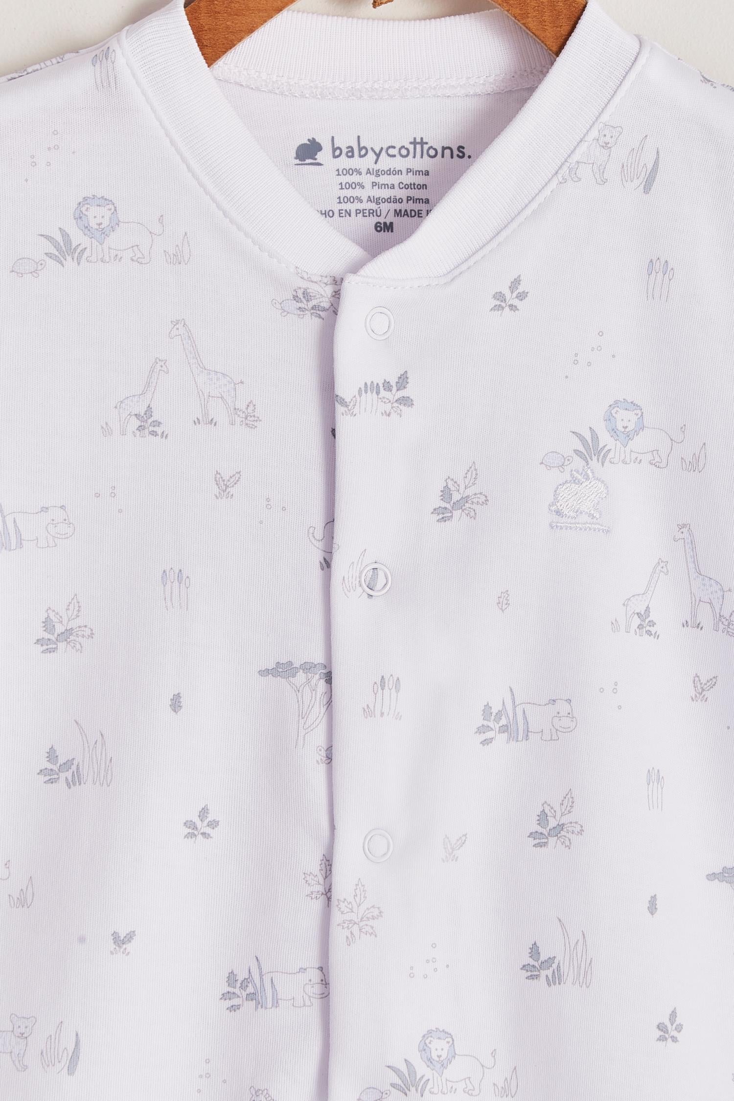 Comfy, cute and super soft, this Mini Safari short romper is the perfect addition to your baby's wardrobe. Very versatile, the romper is perfect for playtime and nap-time! With full snap closure make it super easy to slip on. Match it with our Safari collection to make the perfect gift! Colour: White with grey and light-blue details Composition: 100% Peruvian Pima Cotton.  Made in Peru. Machine washable. Safety warning: Keep away from fire.