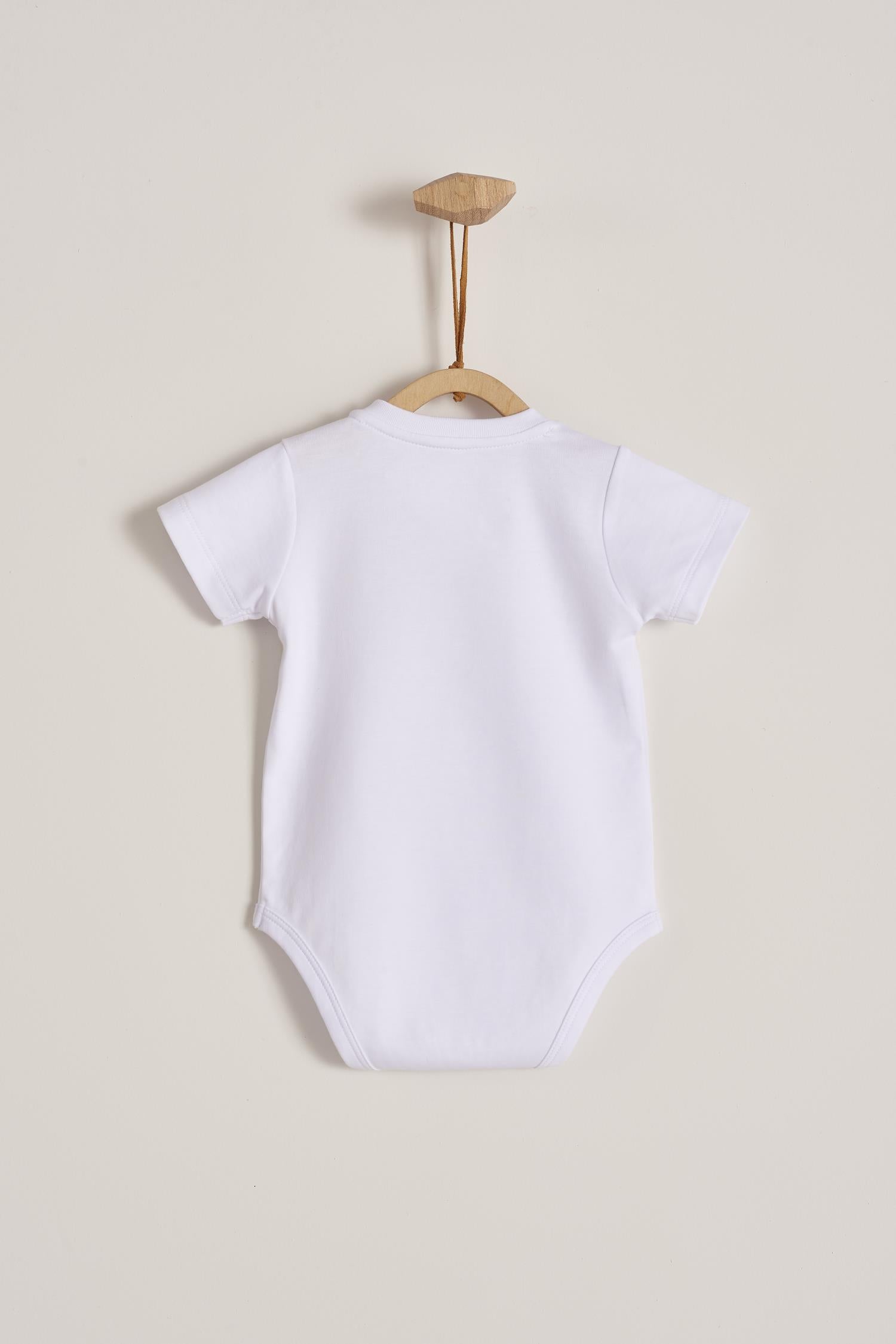 Pima cotton, long-sleeved, t-shirt collar bodysuit. Perfect for a casual look! Poppers on the shoulder and crotch: handy when getting baby dressed. A baby's wardrobe essential! Colour: White. Composition: 100% Peruvian Pima Cotton.  Made in Peru. Machine washable.