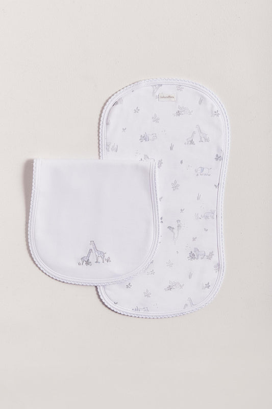 Protect your clothes after feeding with this set of two cute and ultra soft burp clothes!  Two Pima cotton burp clothes of approx. 18 cm x 36 cm, one with full print and the other one plain white with two embroidered giraffes.  Reverse side has absorbent towel for extra comfort. This product is a MUST have! Composition: 100% Pima Cotton.  Made in Peru.  Machine washable. 