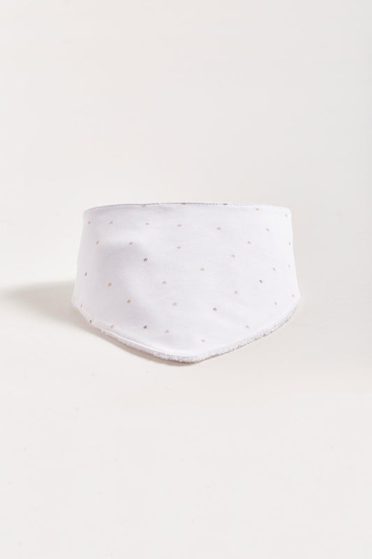 This unisex bandana bib is perfect to fit your baby from 0 to 6 months. It not only helps to keep teething baby dry and neat, but is also versatile enough for any daily outfit. Comes with full print of our lovely Night Stars collection. The reverse side has an absorbent towel for an extra comfort. Composition: 100% Peruvian Pima Cotton.  Made in Peru.  Machine washable. 